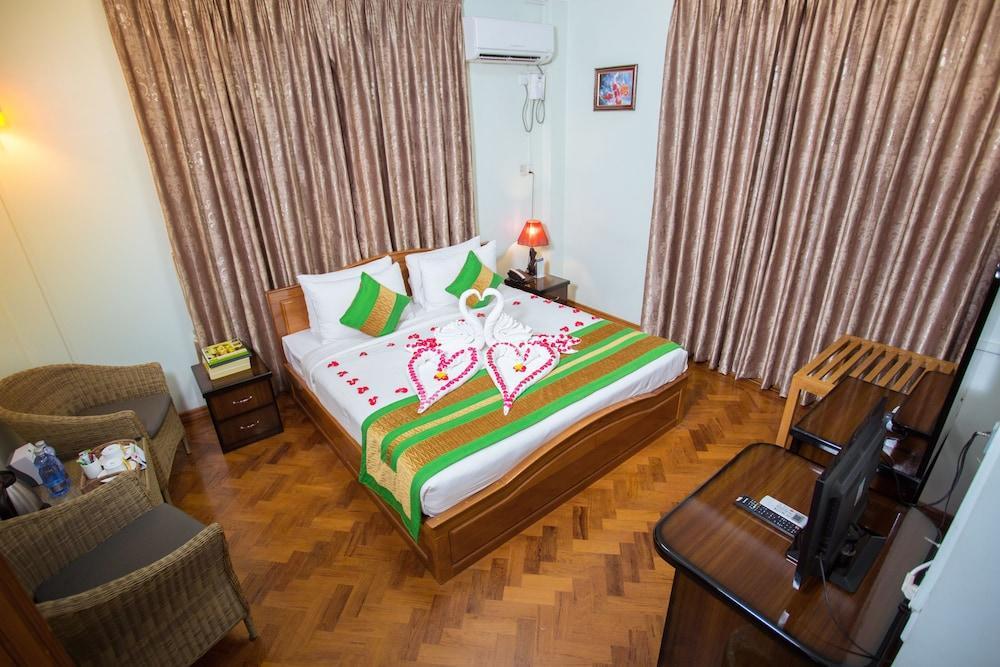 Great Feel Hotel Янгон Экстерьер фото