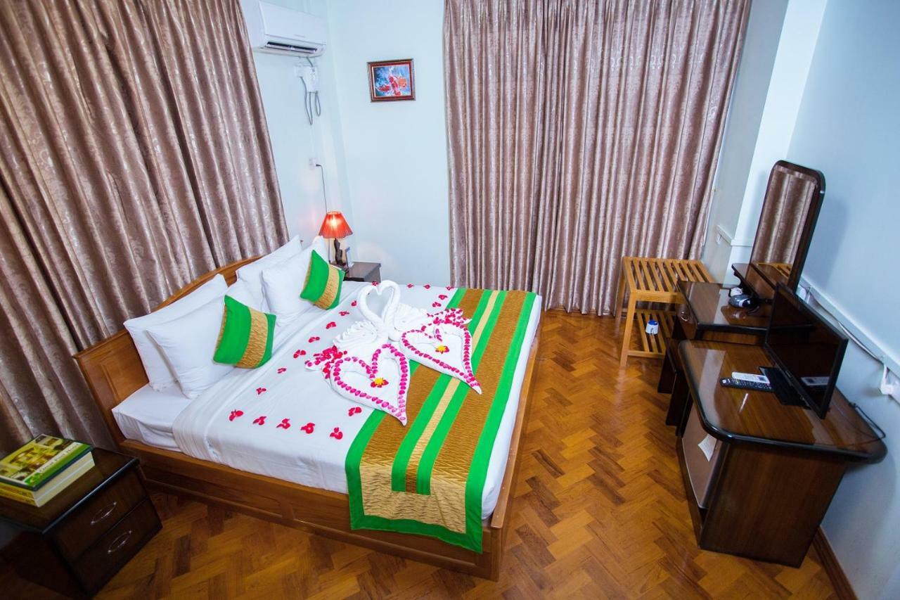 Great Feel Hotel Янгон Экстерьер фото